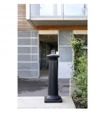 Scrumiera galvanizata GroundsKeeper Tuscan, neagra